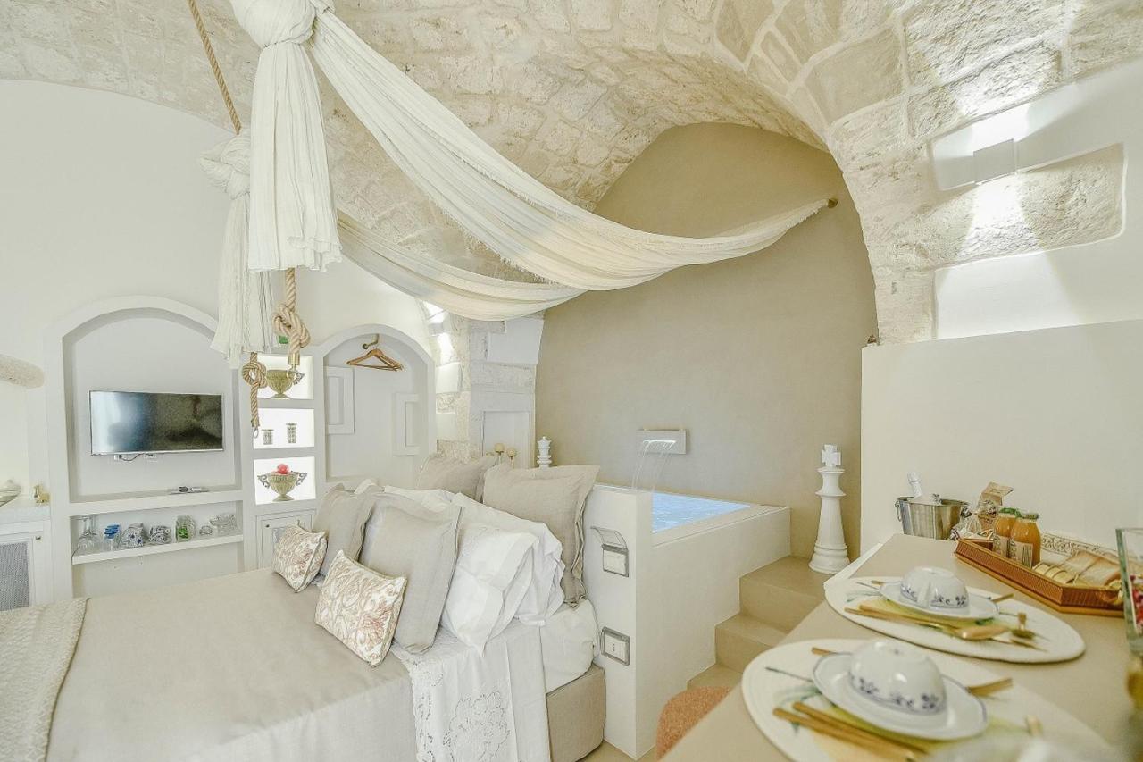 Eurydice Suite With Infinity Jacuzzi Ostuni Ngoại thất bức ảnh