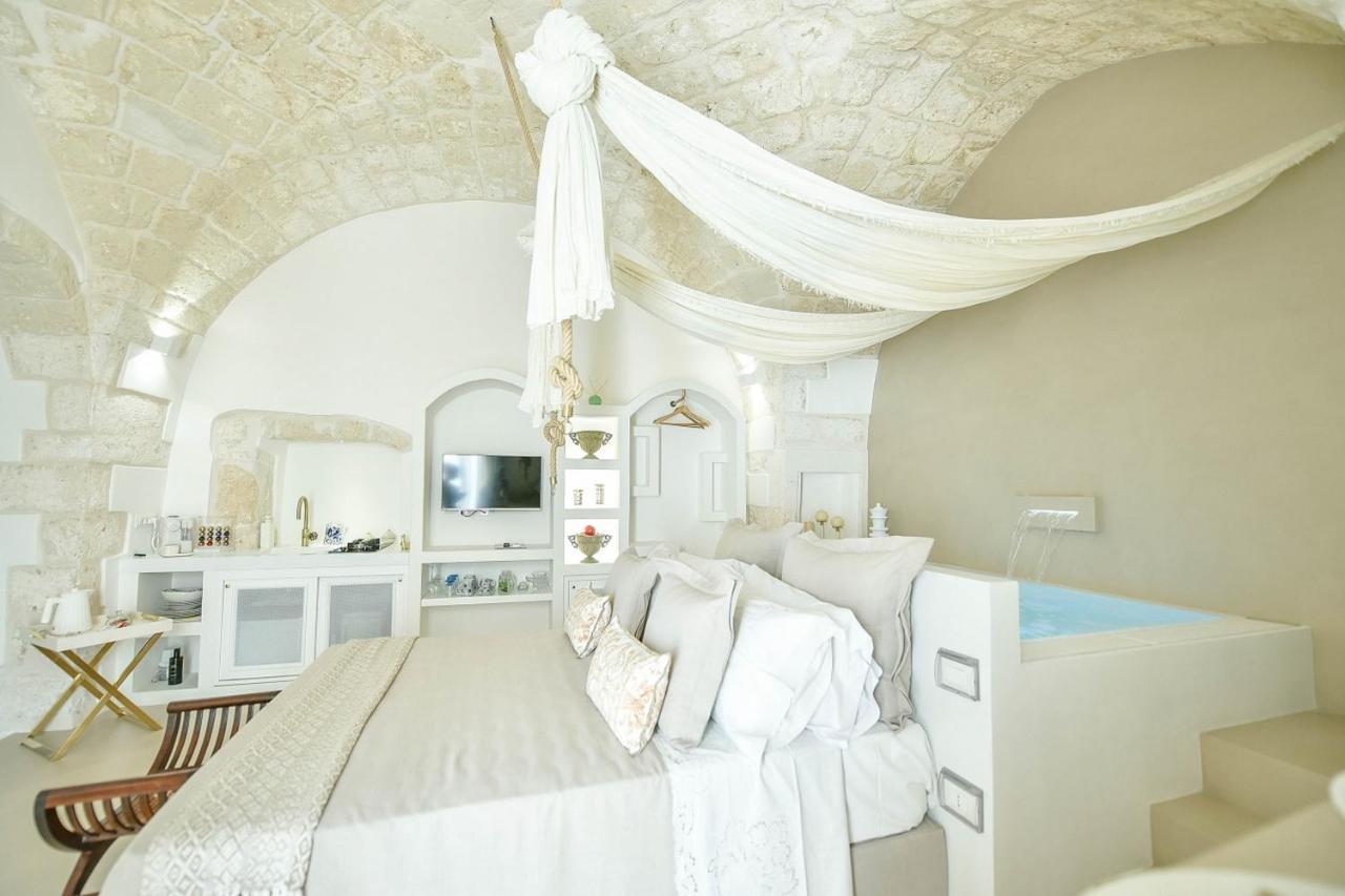 Eurydice Suite With Infinity Jacuzzi Ostuni Ngoại thất bức ảnh